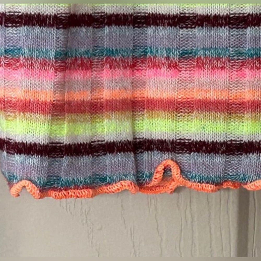 NWOT SO Kohls Striped Ruffle Hem Knit Cropped Top Colorful Size Large - Picture 5 of 8